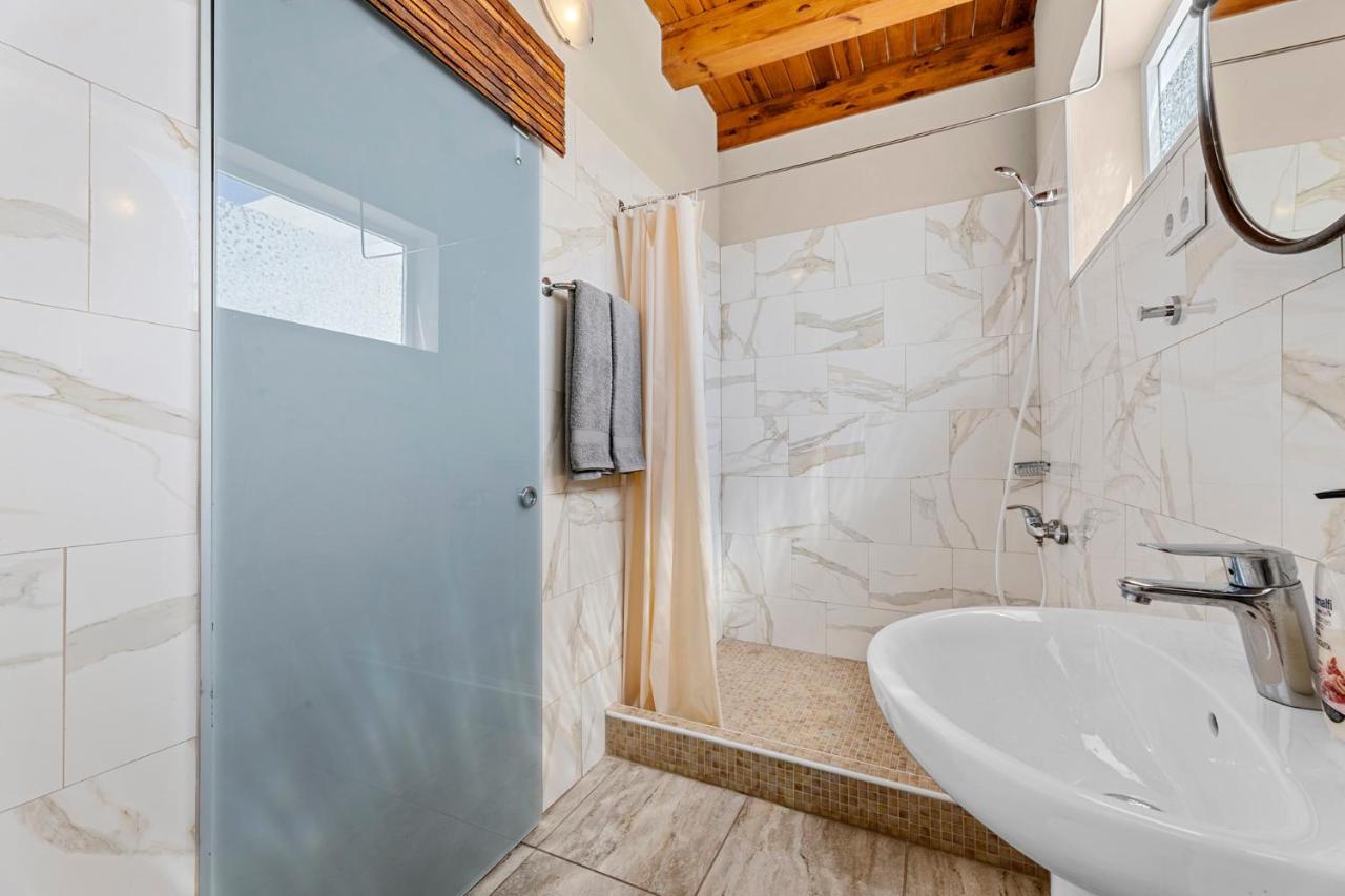 E Ensuite Vacation Apartment Lanzarote アレシフェ エクステリア 写真